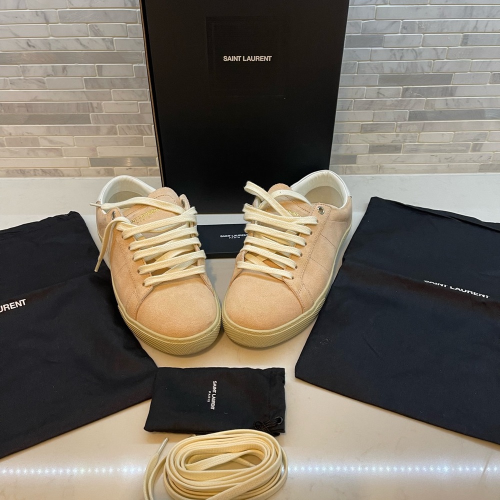 Preloved Saint Laurent Sneaker court light pink